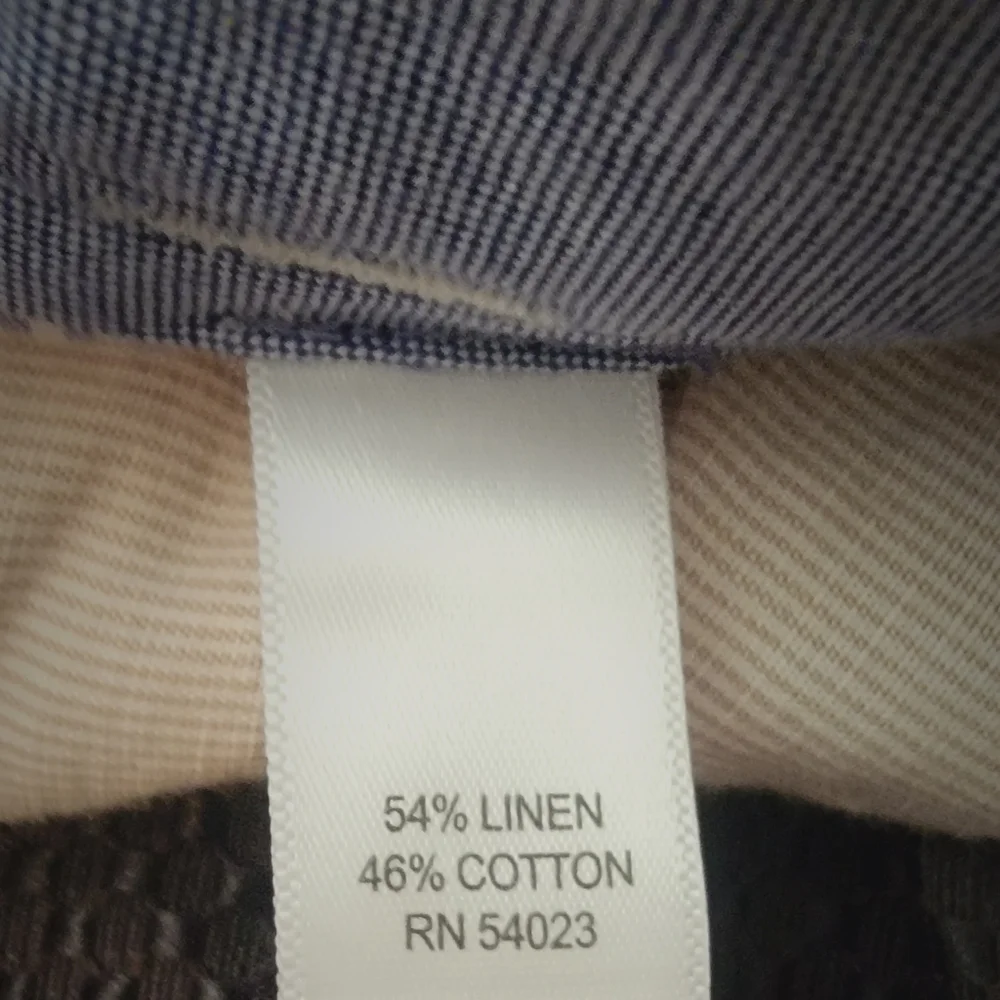 Banana Republic Men's pin stripped linen pants 31x30